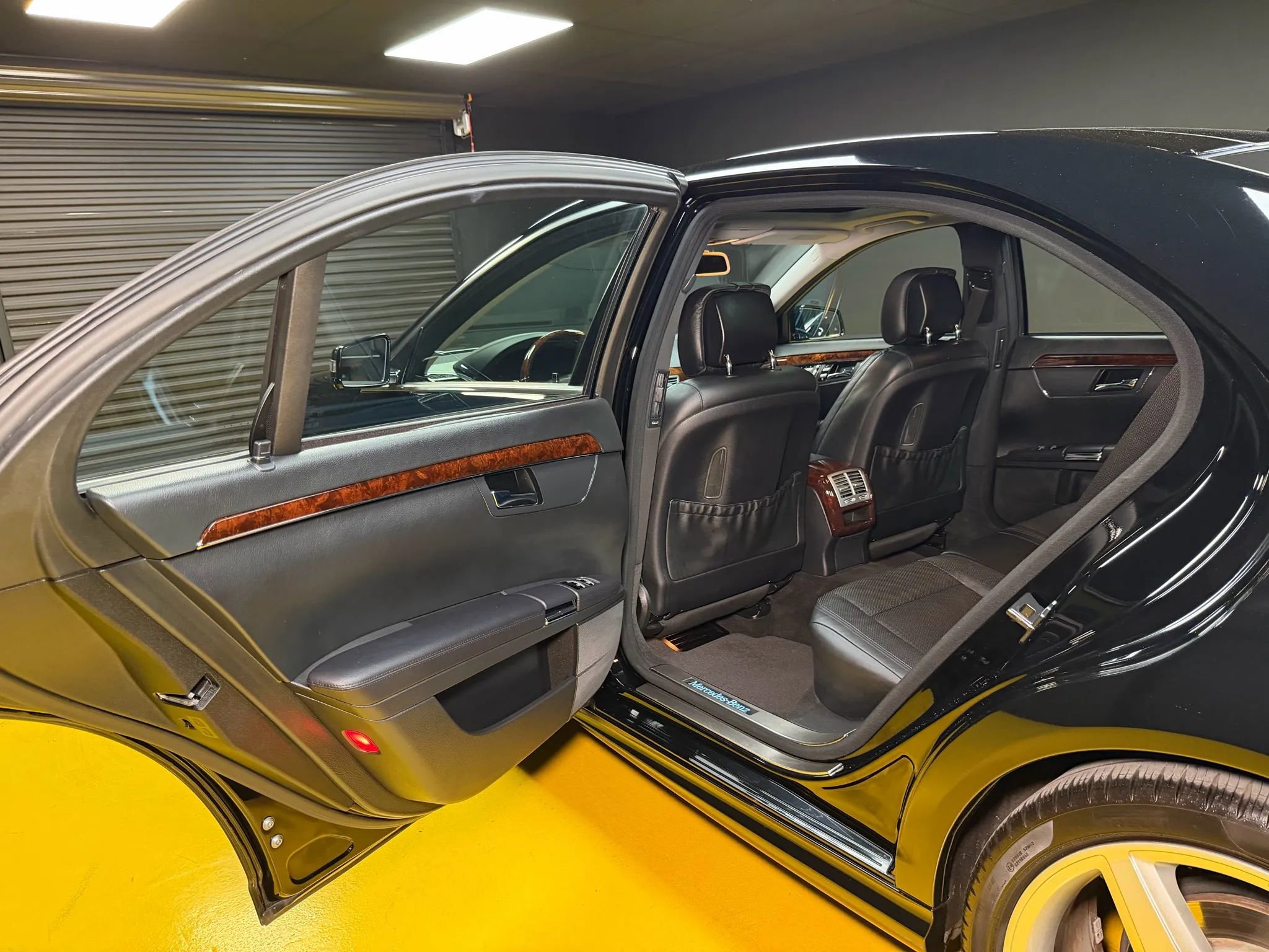 Used 2013 Mercedes-Benz S 550 w/ Sport Pkg Plus One image 17