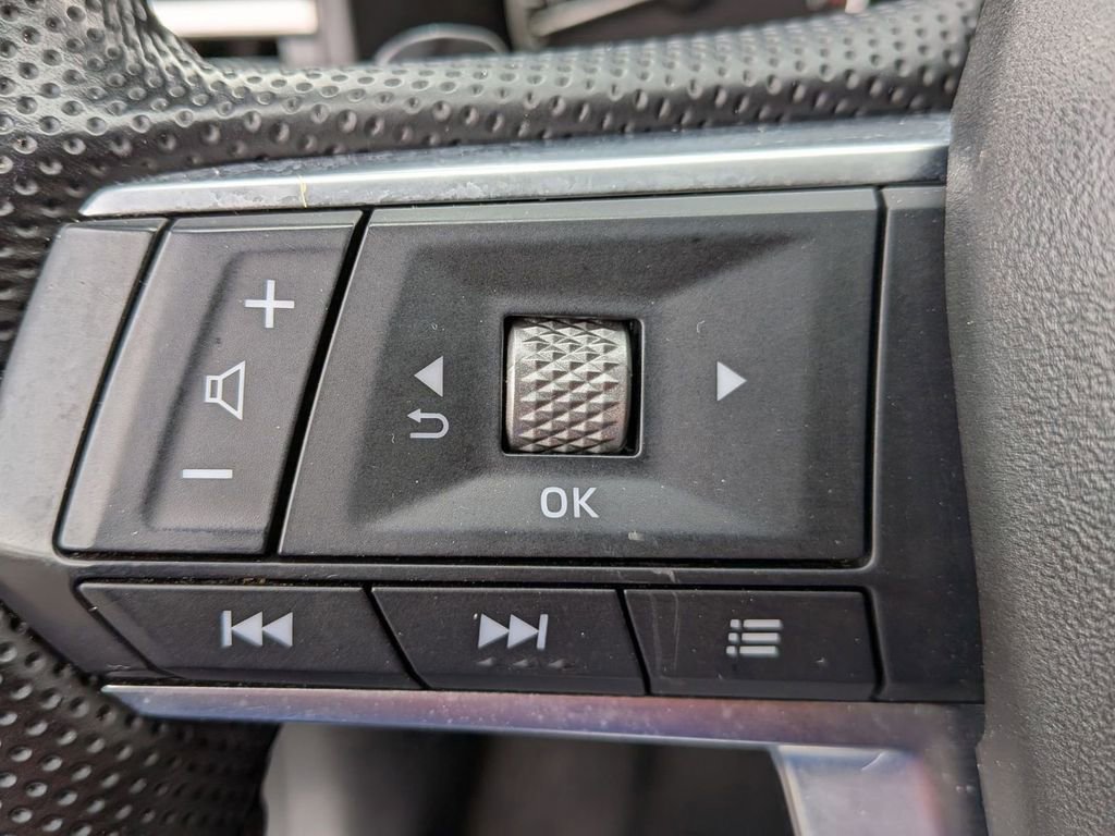 Used 2024 Mitsubishi Outlander SE AWD/4WD image 17