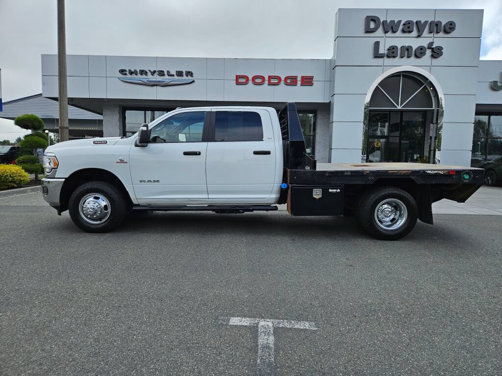 Used 2024 RAM 3500 SLT w/ Quick Order Package 2YG SLT AWD/4WD image 2