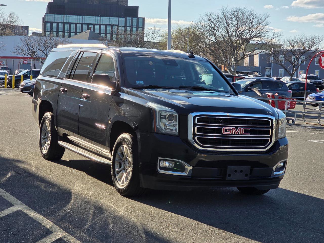 Used 2018 GMC Yukon XL SLT AWD/4WD image 3
