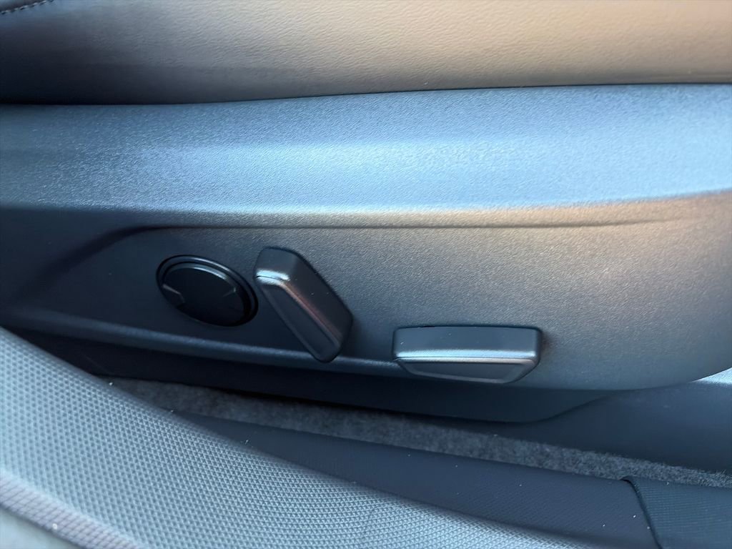 Used 2025 Ford Mustang Mach-E Premium image 14