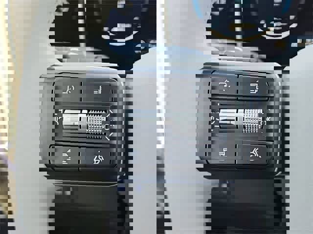 Certified 2025 Hyundai Santa Fe Limited image 24