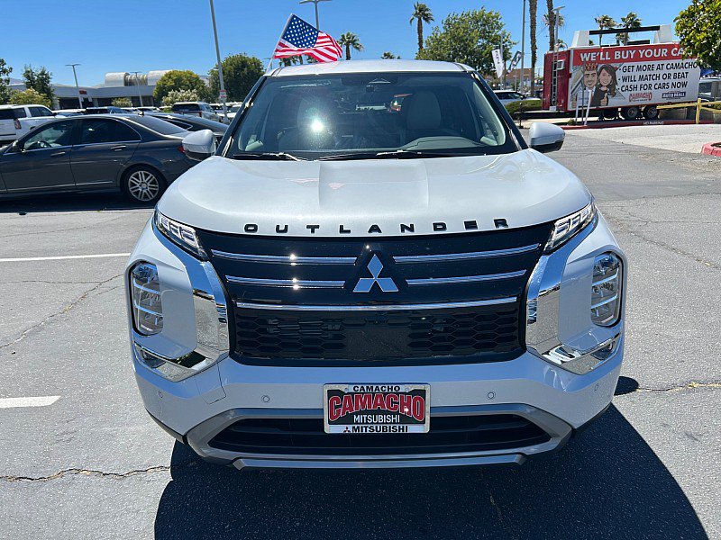 New 2026 Mitsubishi Outlander SE FWD image 2