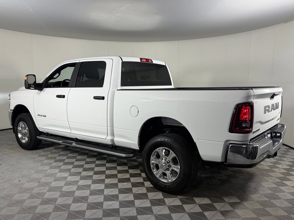 Used 2025 RAM 2500 Big Horn AWD/4WD image 9