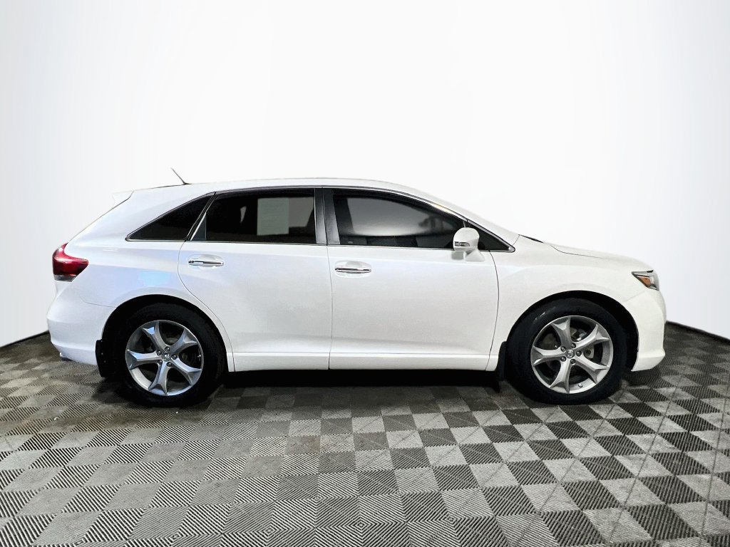 Used 2013 Toyota Venza Limited w/ Tow Prep Pkg AWD/4WD image 8