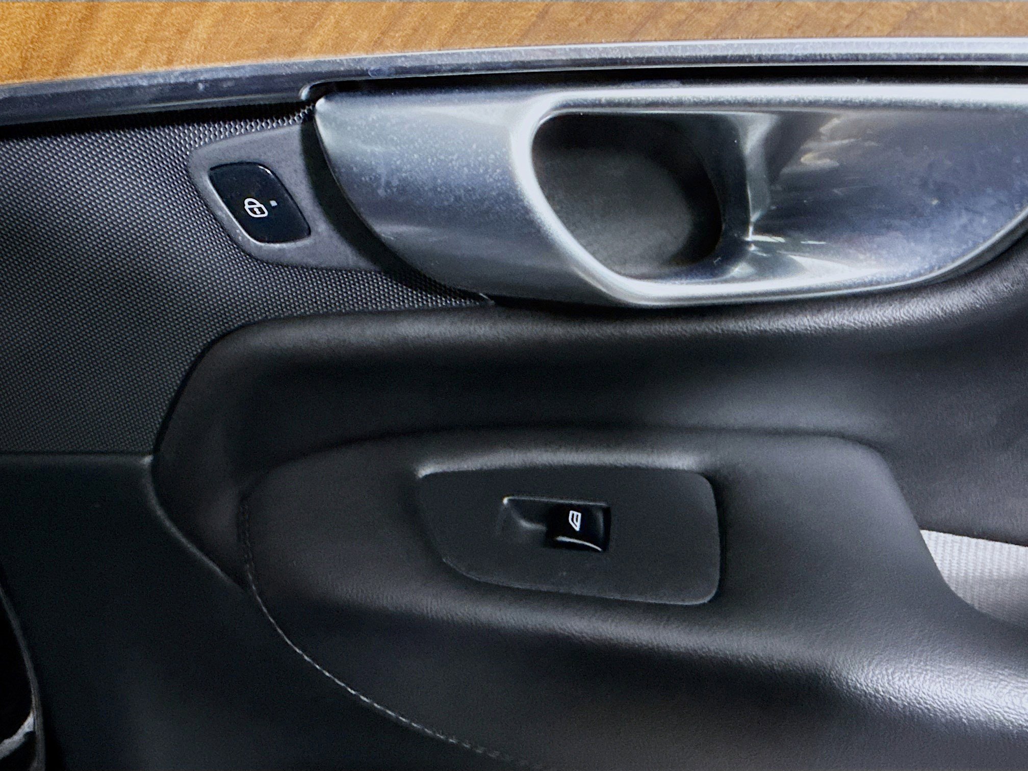 Used 2024 Volvo XC90 B5 Plus image 31