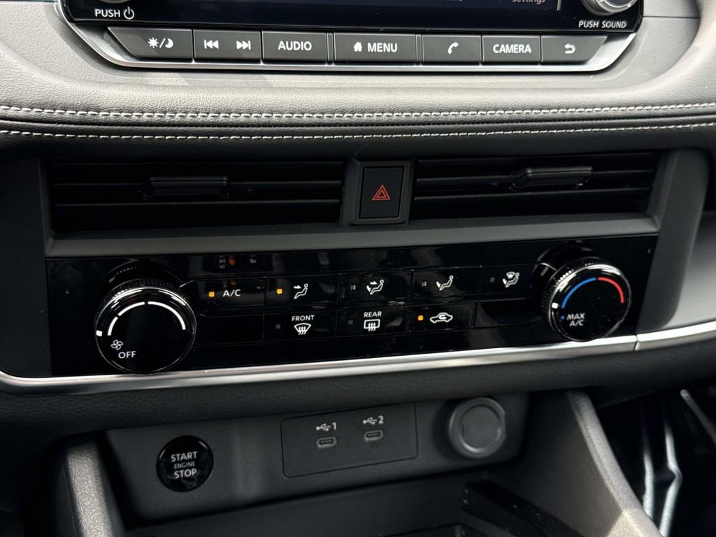 Used 2025 Nissan Rogue S AWD/4WD image 6
