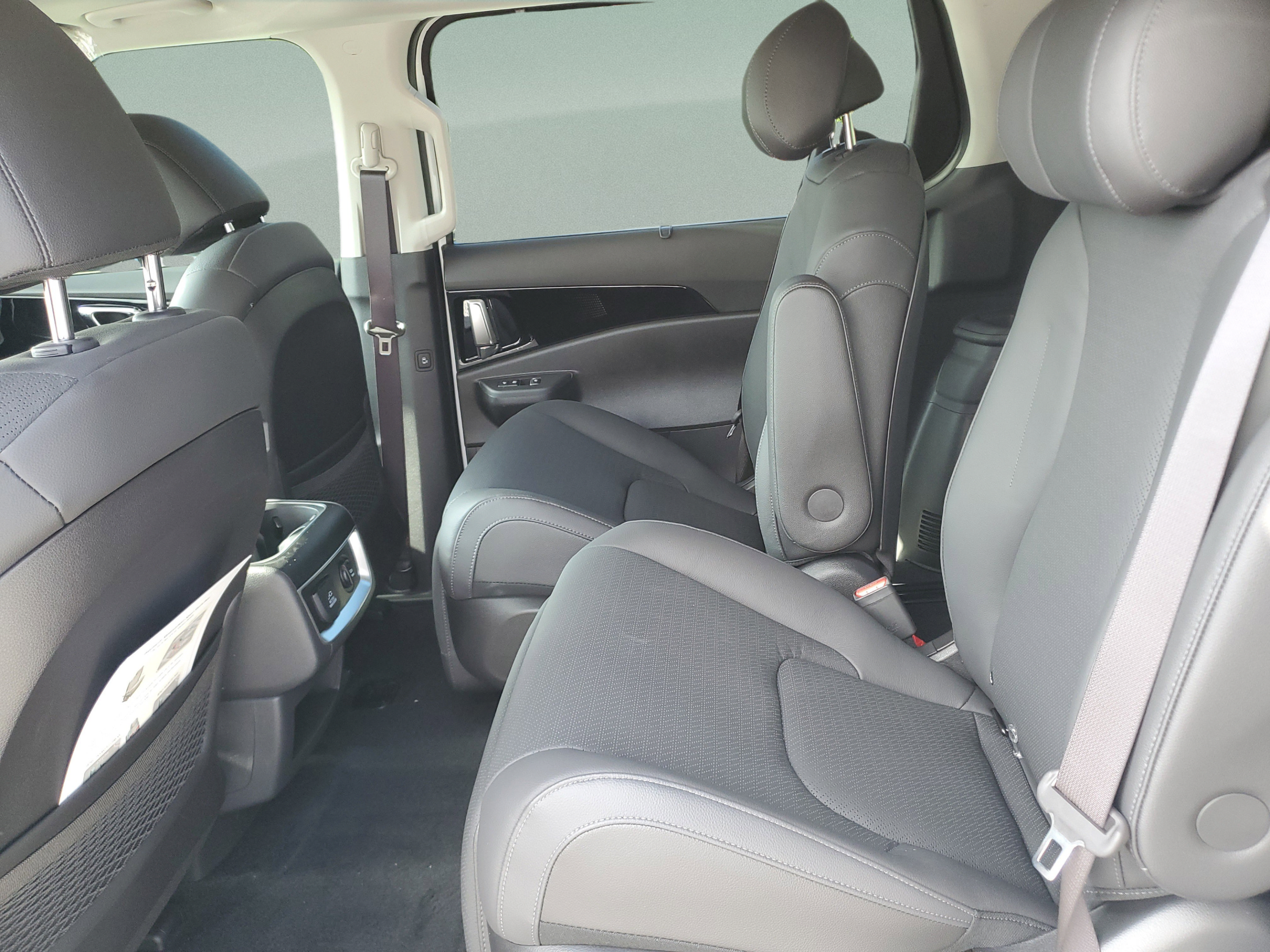 New 2026 Kia Carnival SX Prestige FWD image 6