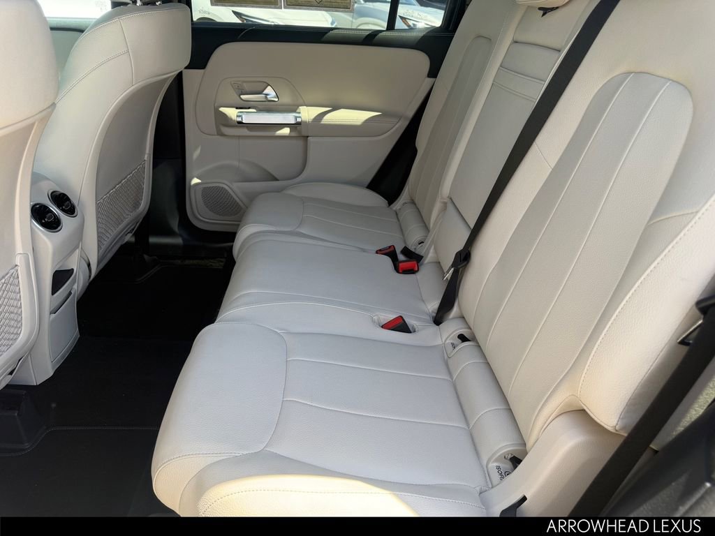 Used 2025 Mercedes-Benz GLB 250 image 24