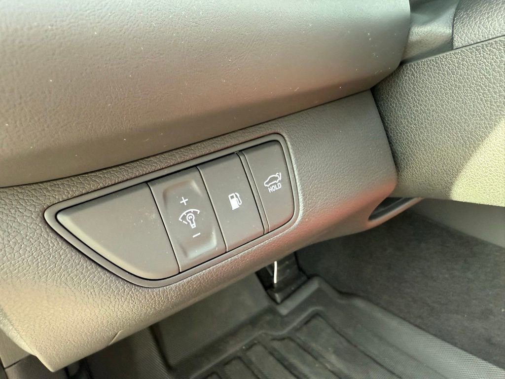 Certified 2025 Genesis G70 3.3T Advanced w/ Sport Prestige Package image 25