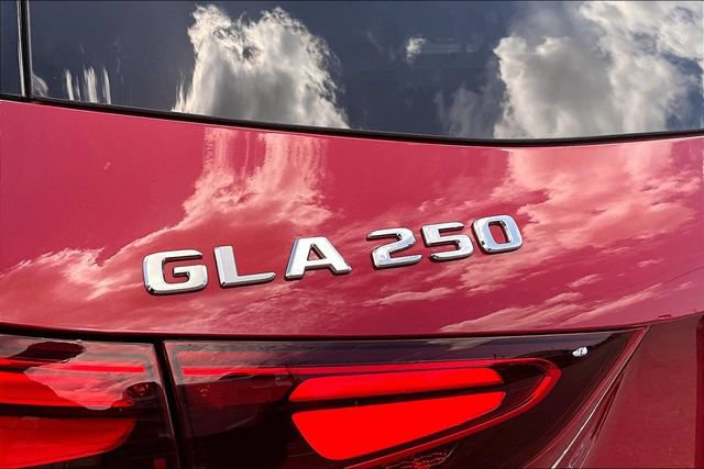 Certified 2025 Mercedes-Benz GLA 250 image 15