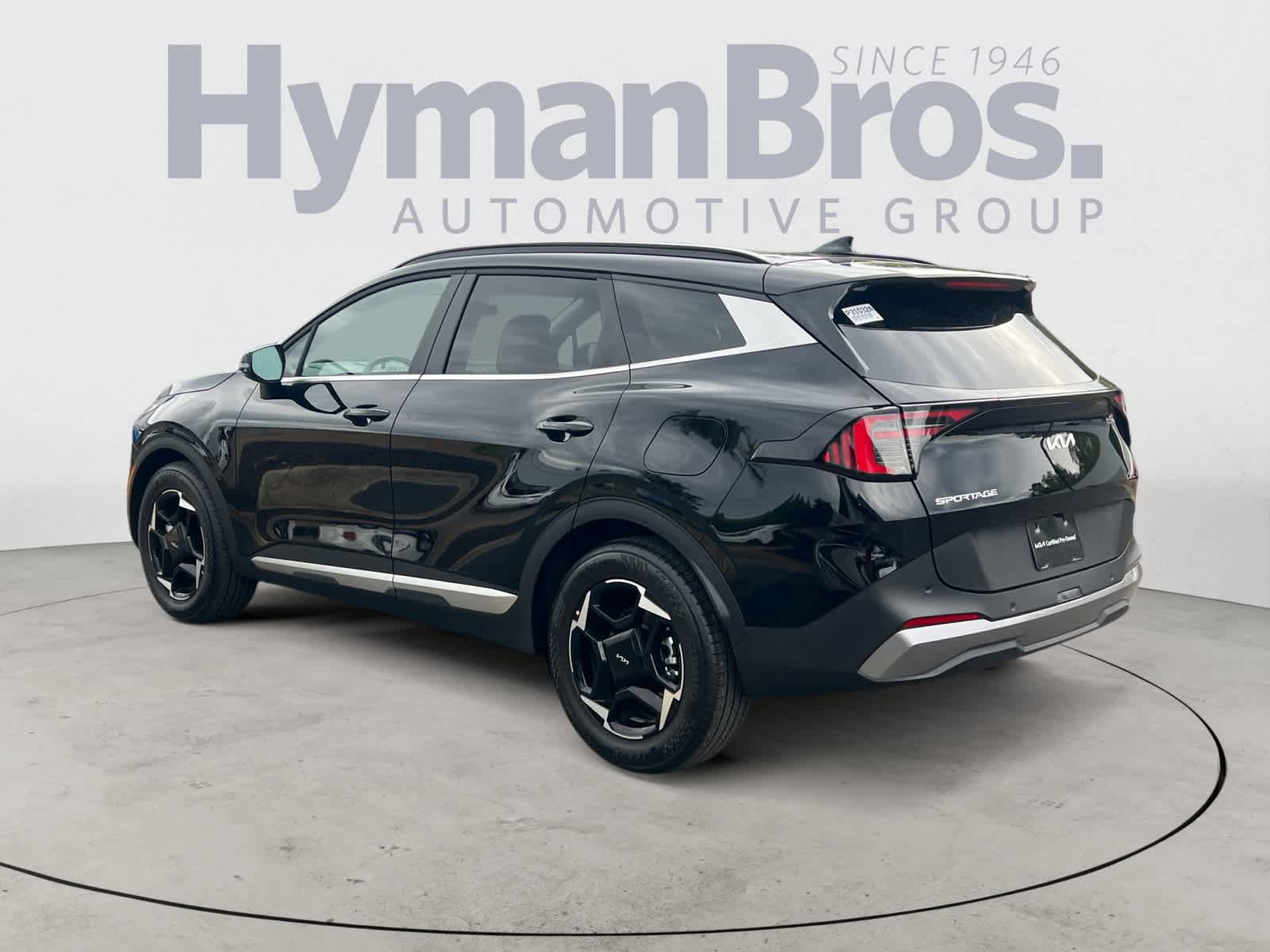 Certified 2026 Kia Sportage EX w/ EX Panorama Roof Package FWD image 6