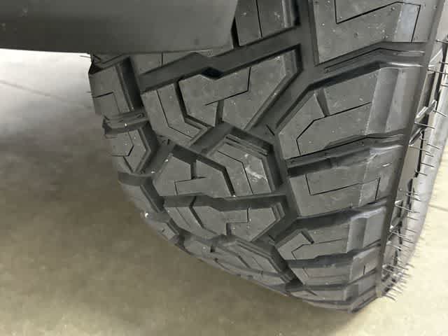Used 2023 Chevrolet Silverado 1500 LT Trail Boss w/ LPO, Dark Essentials Package AWD/4WD image 30