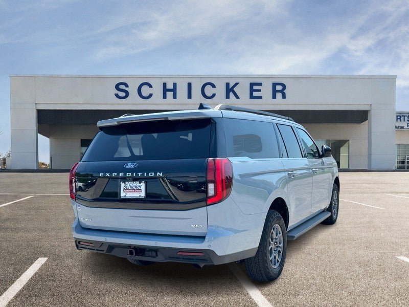 Used 2025 Ford Expedition Max Active AWD/4WD image 3