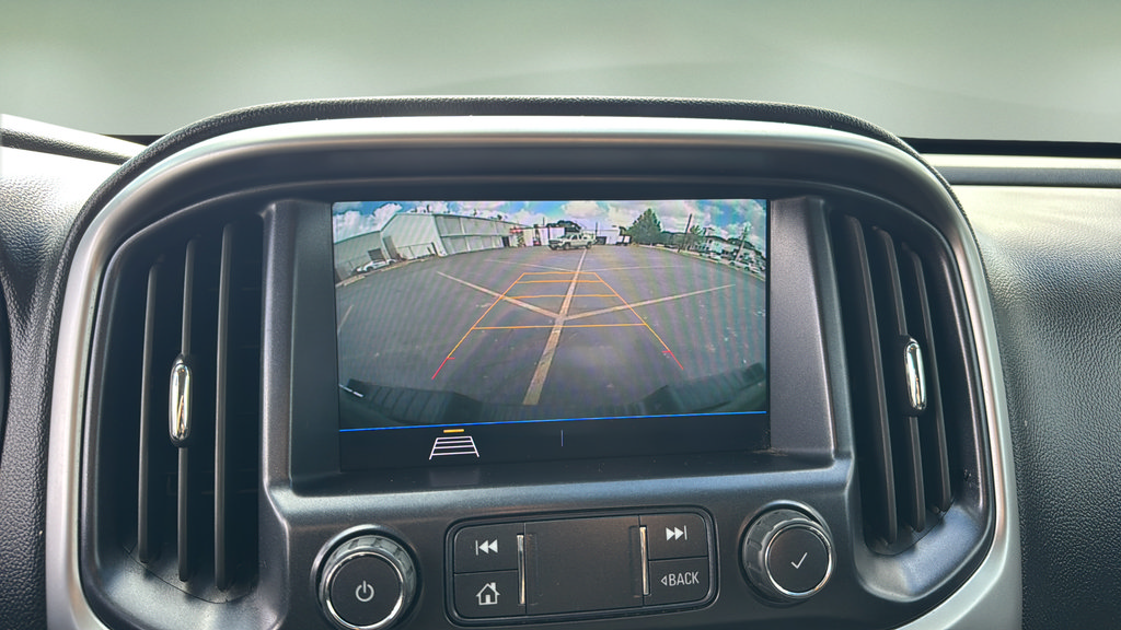 Used 2021 Chevrolet Colorado LT RWD image 12