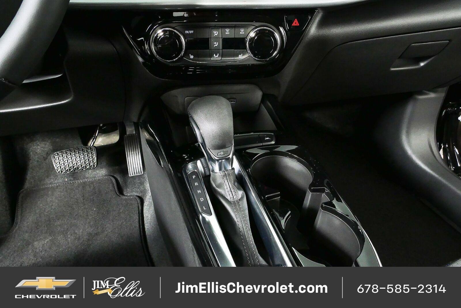 New 2026 Chevrolet Trax LT w/ Driver Confidence Package FWD image 16