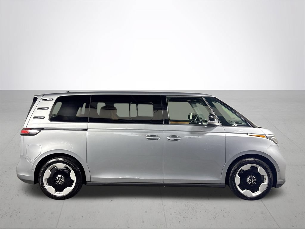 Certified 2025 Volkswagen ID. Buzz Pro S RWD image 7