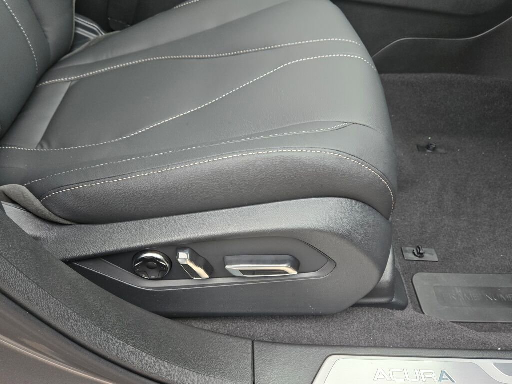 New 2026 Acura RDX SH-AWD image 8