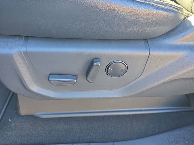 Used 2022 Ford F250 Lariat w/ Chrome Package image 19