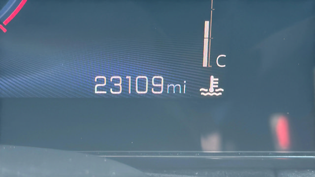 Used 2025 Chevrolet TrailBlazer RS w/ Convenience Package FWD image 11