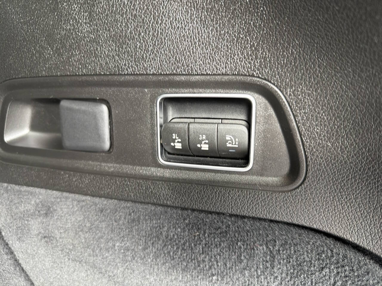 Used 2020 Mercedes-Benz GLS 580 4MATIC image 11