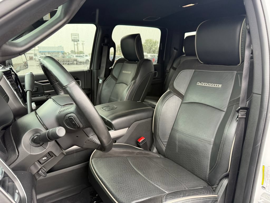 Used 2021 RAM 3500 Laramie AWD/4WD image 3