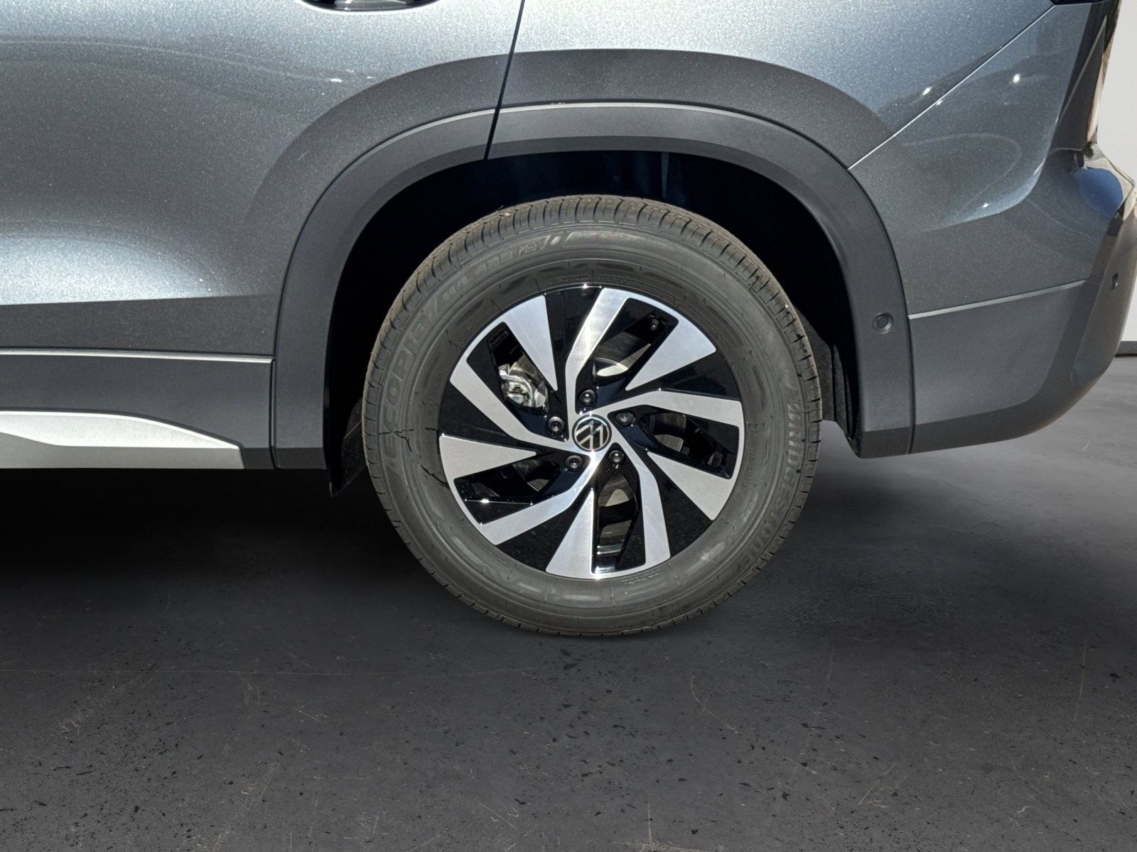 New 2026 Volkswagen Tiguan S image 7