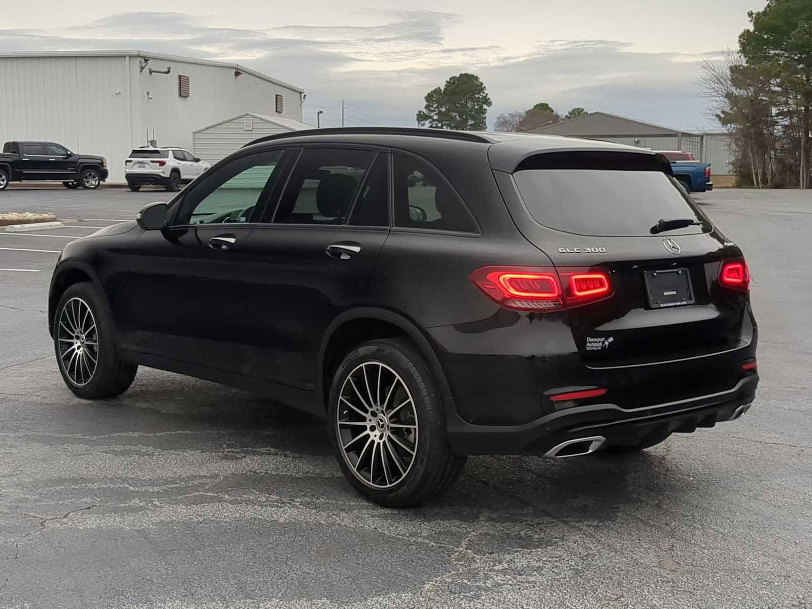 Used 2022 Mercedes-Benz GLC 300 4MATIC image 6