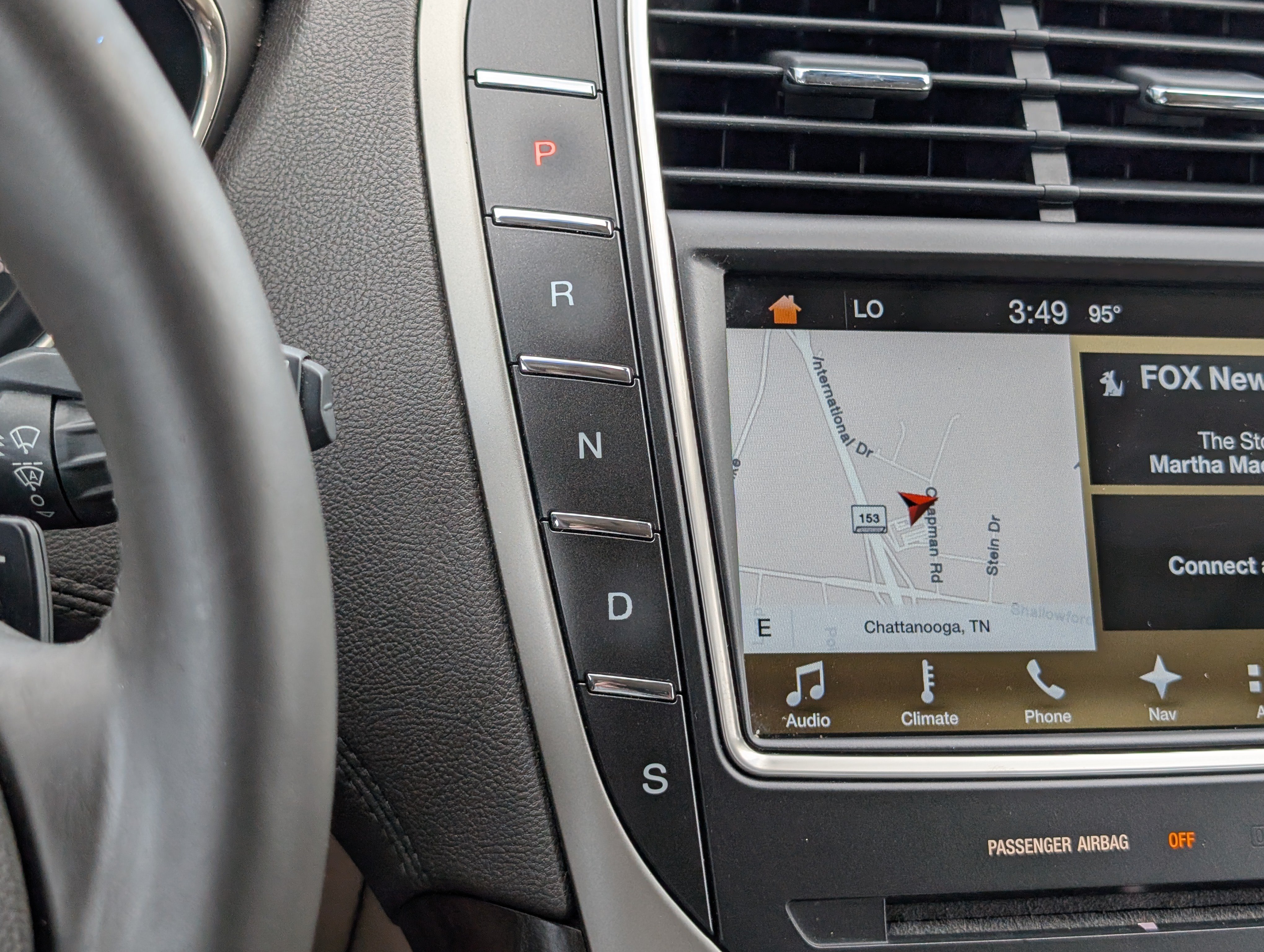 Used 2016 Lincoln MKX Reserve w/ Climate Package FWD image 21