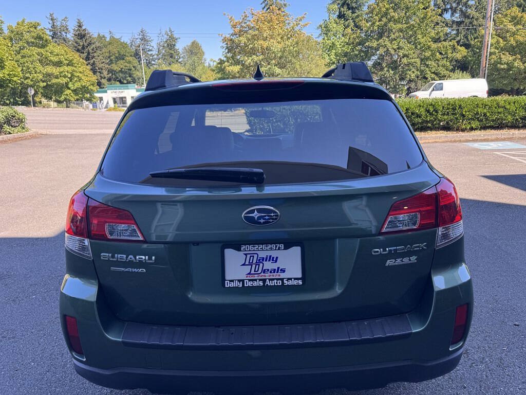 Used 2014 Subaru Outback 2.5i Limited AWD/4WD image 9