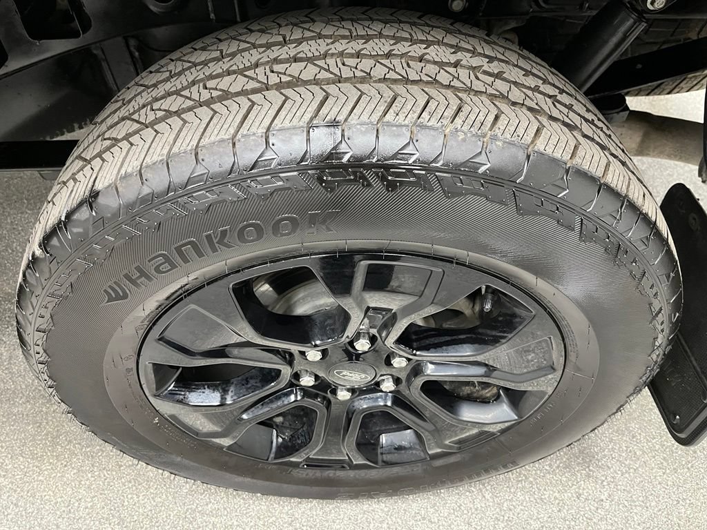 Used 2023 Ford F150 Lariat w/ Equipment Group 502A High AWD/4WD image 16