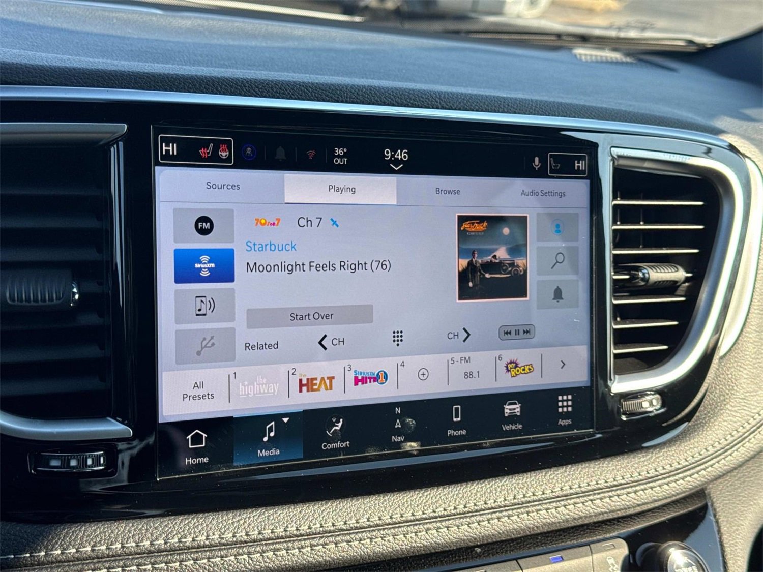 New 2026 Chrysler Pacifica Limited image 31