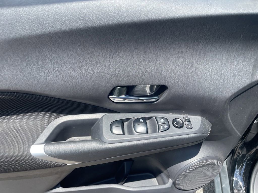 Used 2023 Nissan Kicks SV FWD image 19