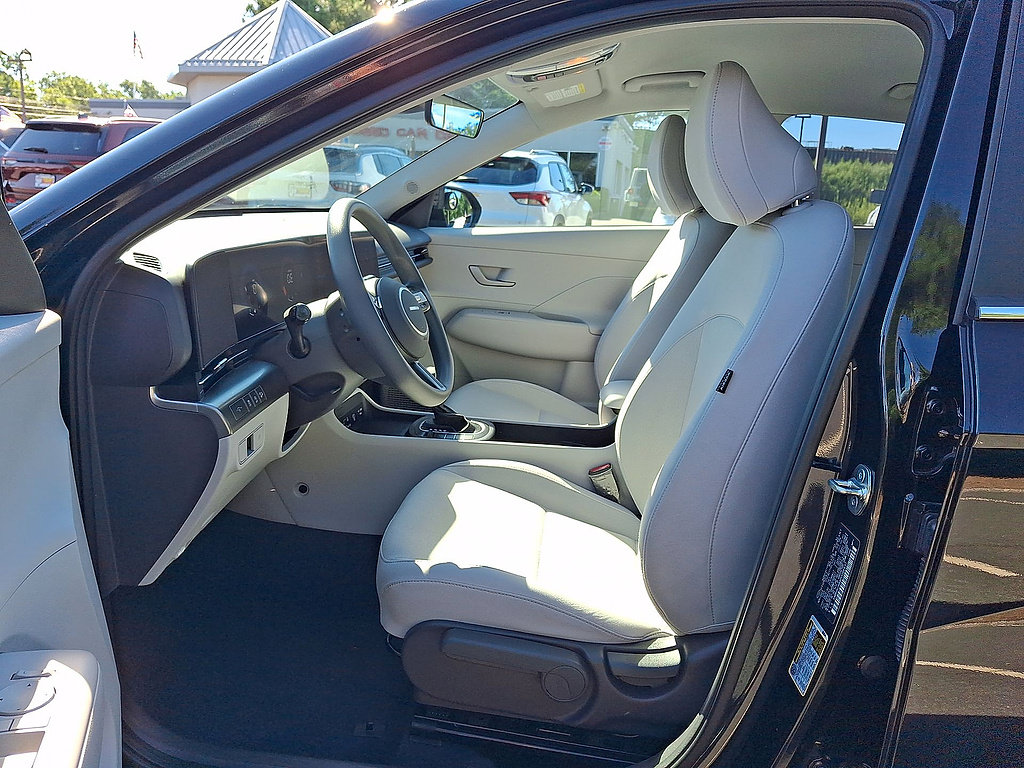 Used 2024 Hyundai Kona SE AWD/4WD image 14