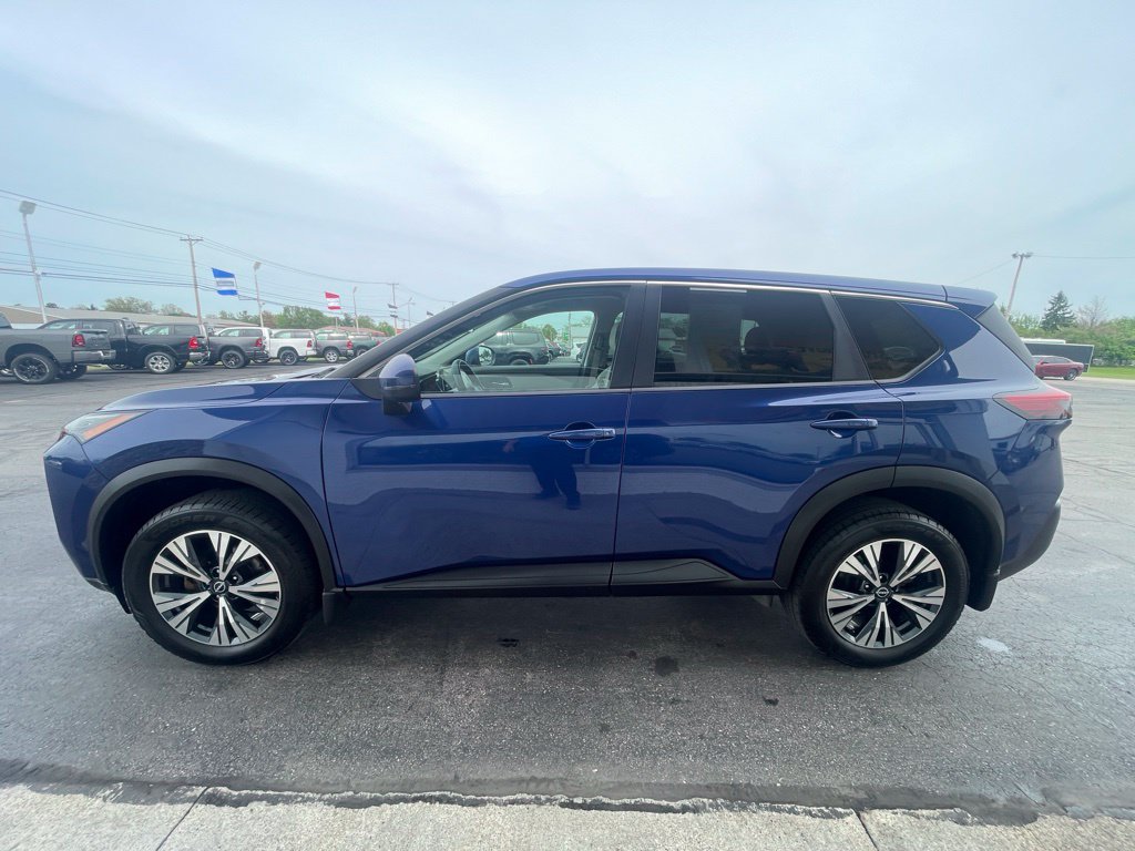Used 2022 Nissan Rogue SV AWD/4WD image 6