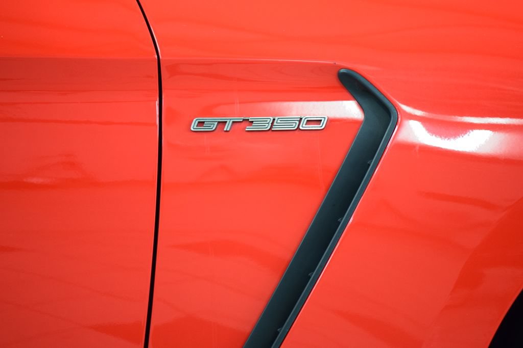 Used 2016 Ford Mustang Shelby GT350 w/ Technology Package RWD image 18
