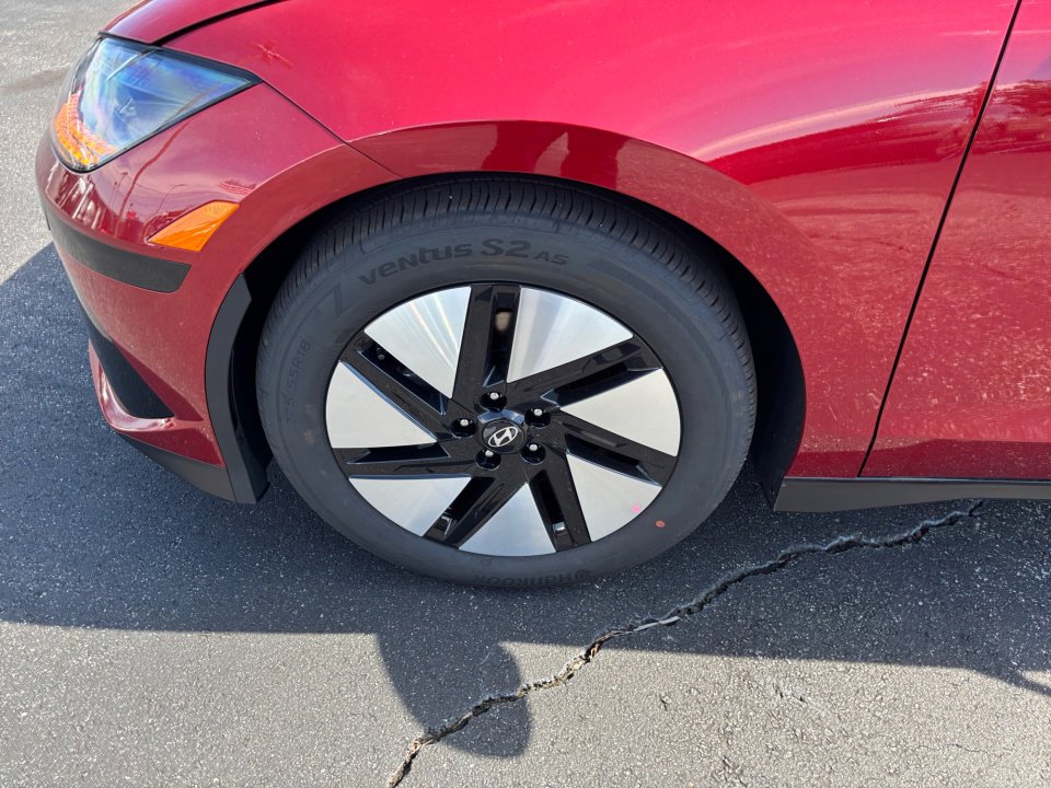 New 2025 Hyundai Ioniq 6 SE image 27