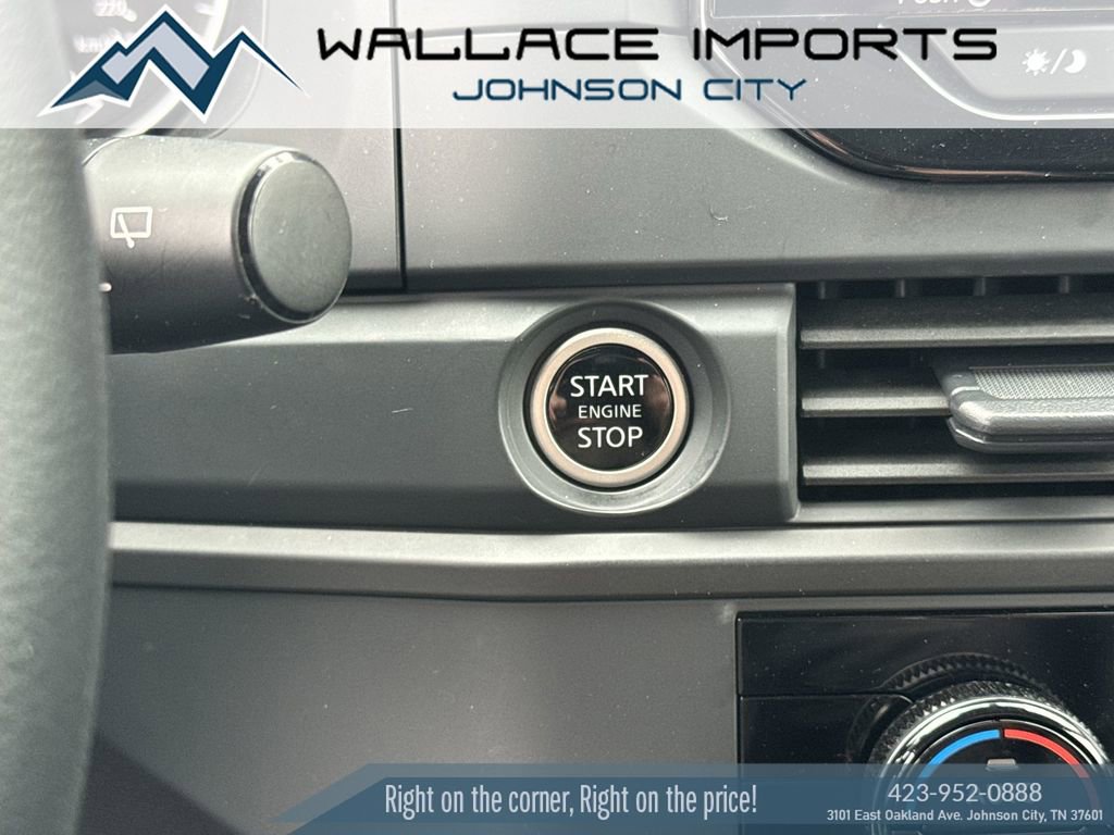 Used 2024 Nissan Pathfinder S image 21