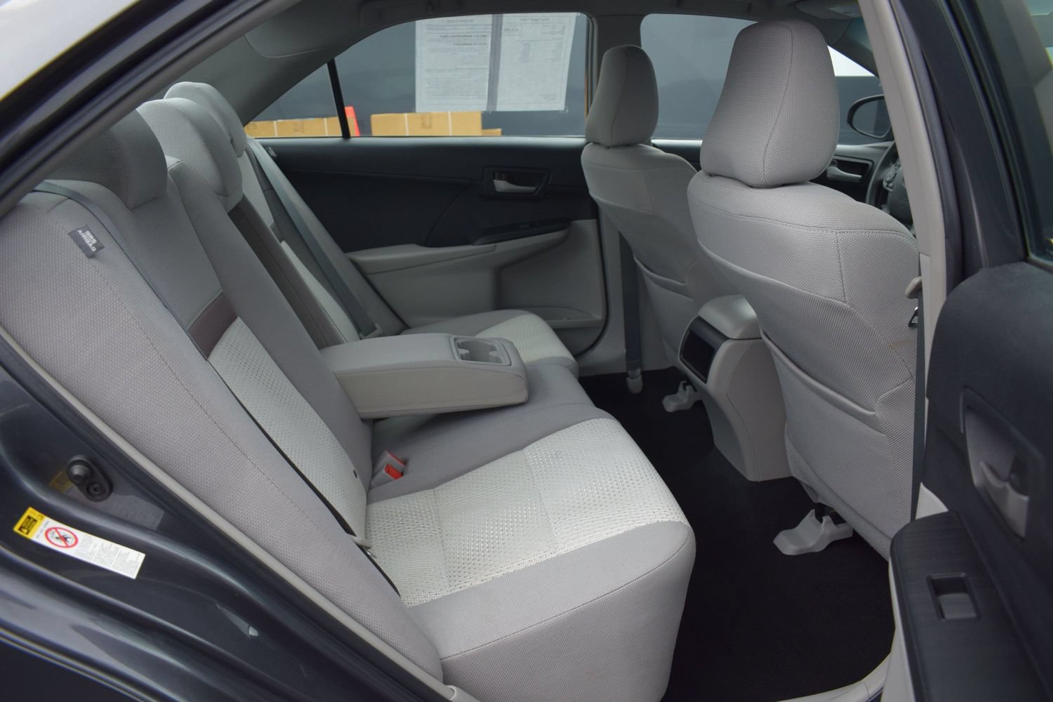 Used 2014 Toyota Camry LE FWD image 11
