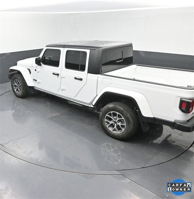 Used 2024 Jeep Gladiator Sport image 31