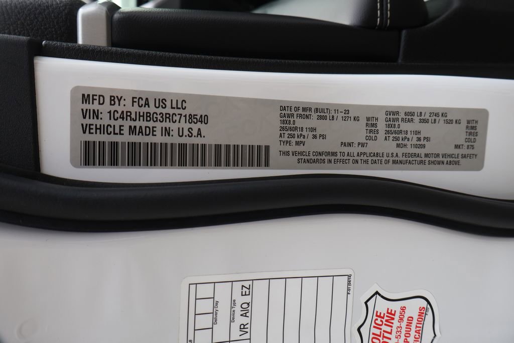 Used 2024 Jeep Grand Cherokee Limited image 49