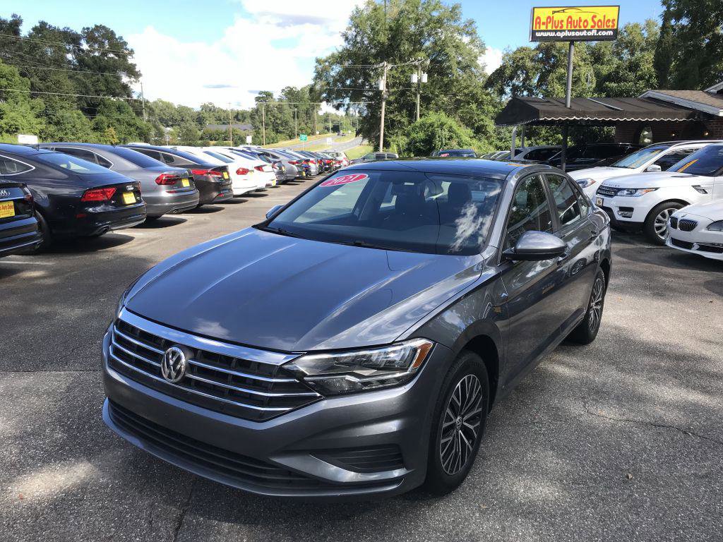Used 2021 Volkswagen Jetta image 1