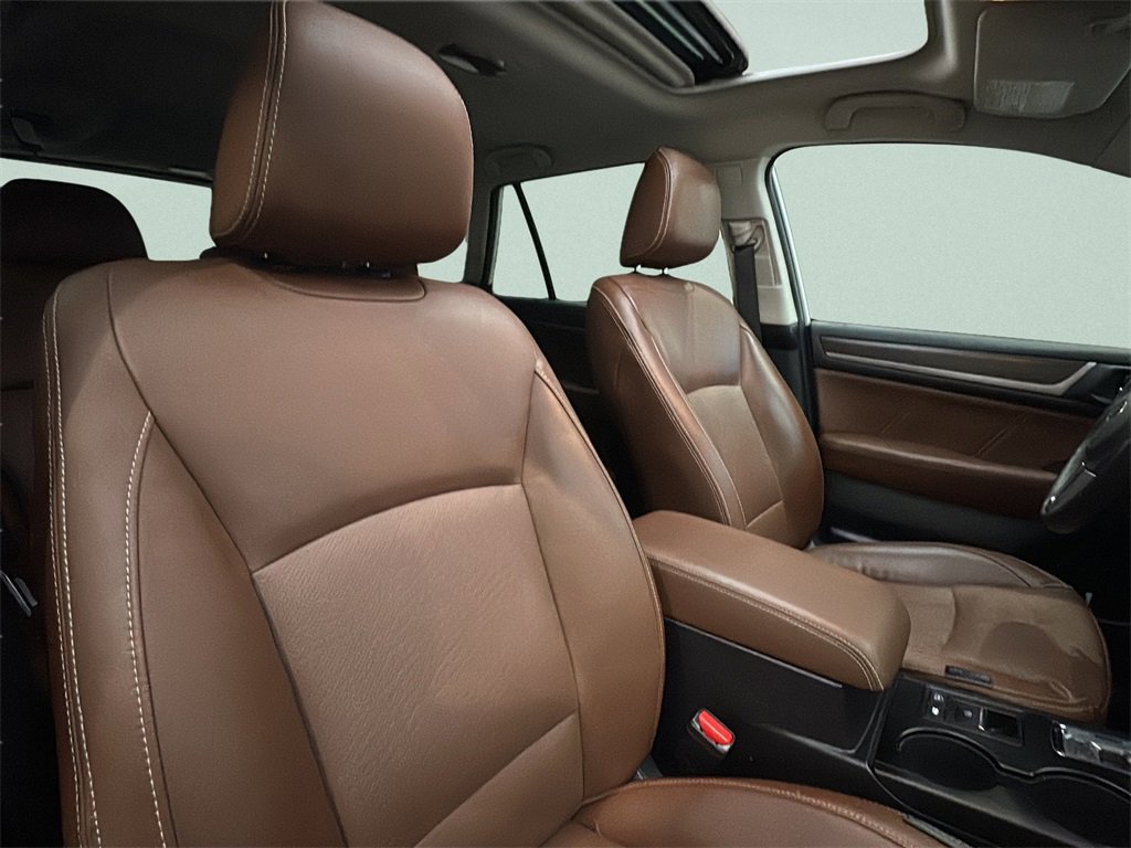 Used 2017 Subaru Outback 2.5i Touring image 16