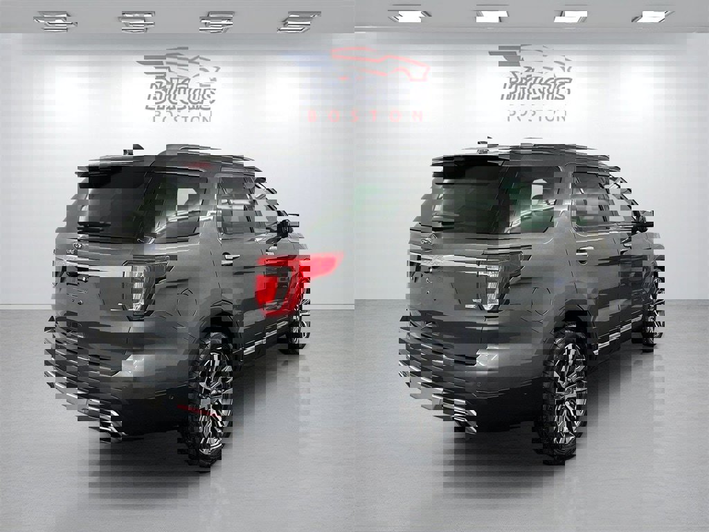 Used 2016 Ford Explorer Platinum image 4
