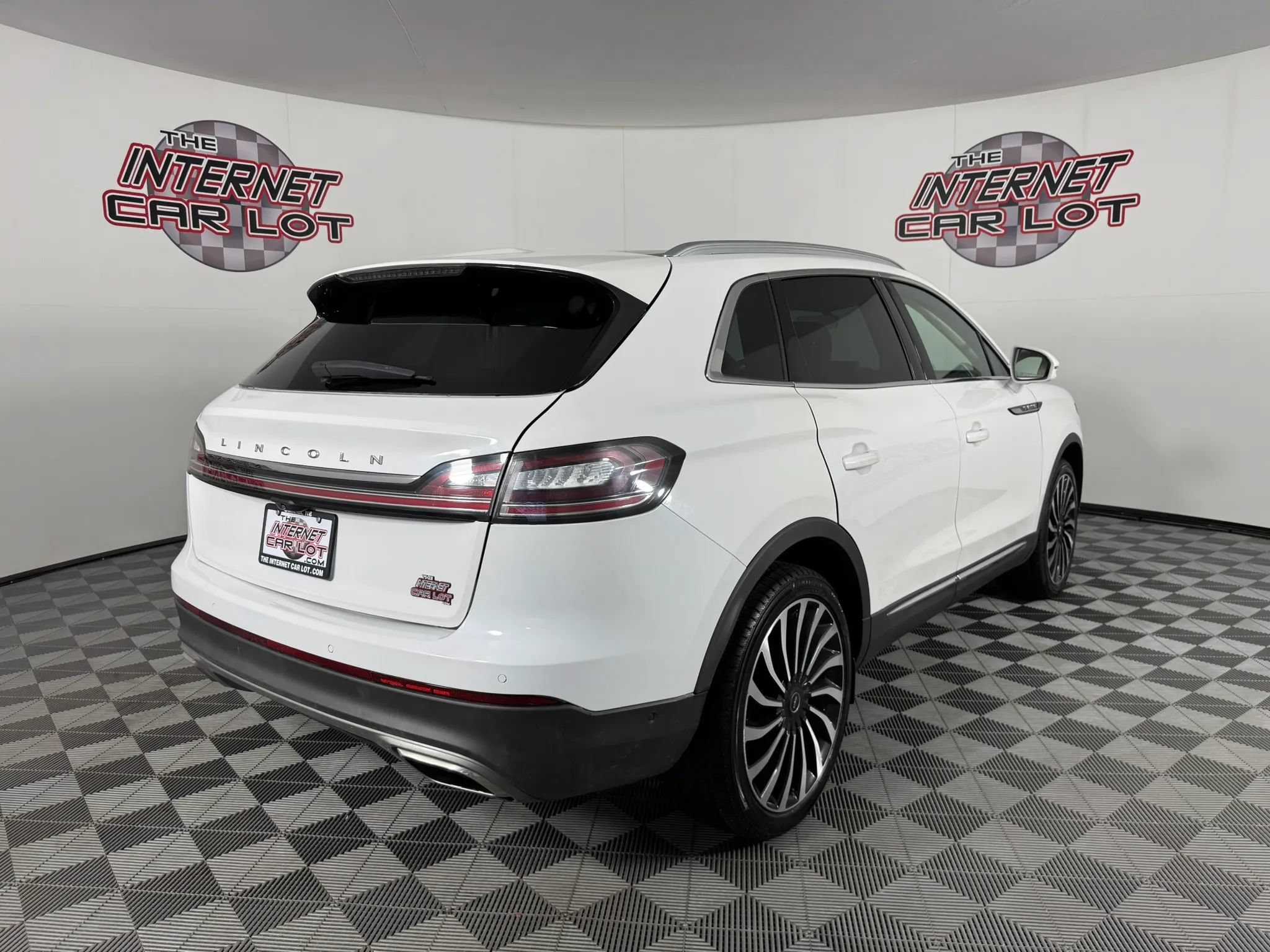 Used 2021 Lincoln Nautilus Black Label w/ Cargo Utility Package AWD/4WD image 7