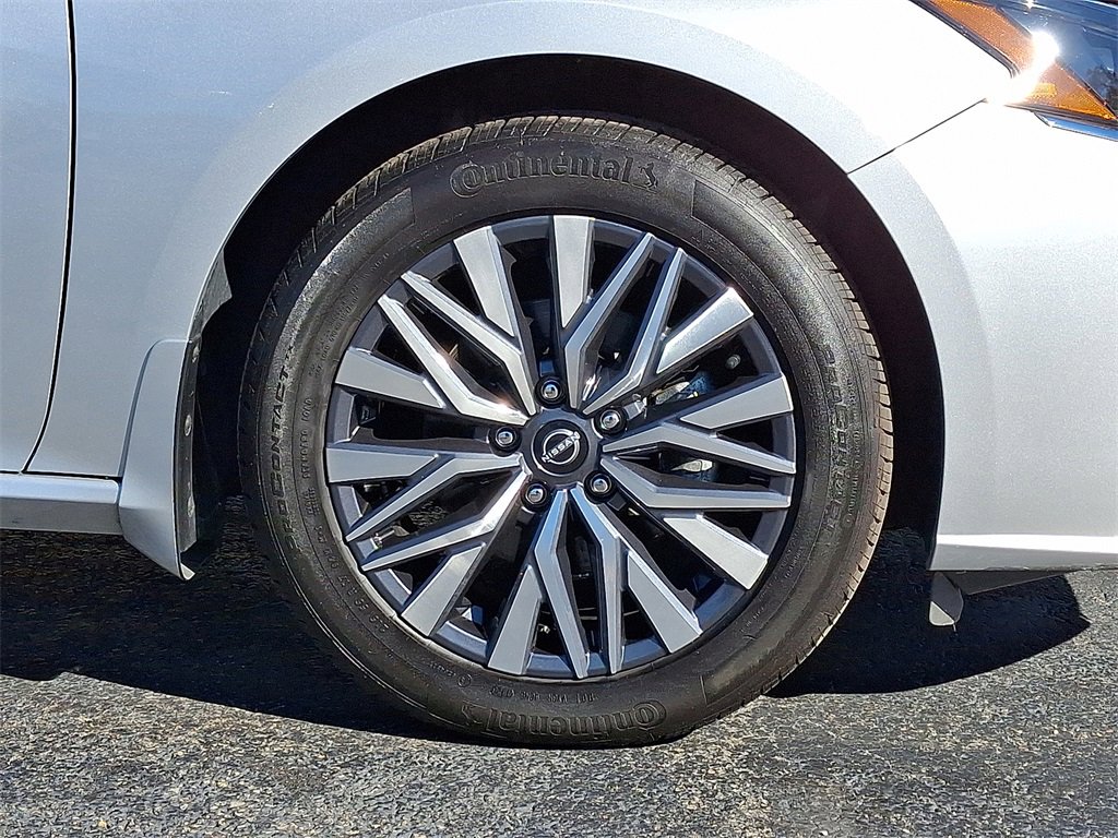 Used 2023 Nissan Altima 2.5 SV image 18