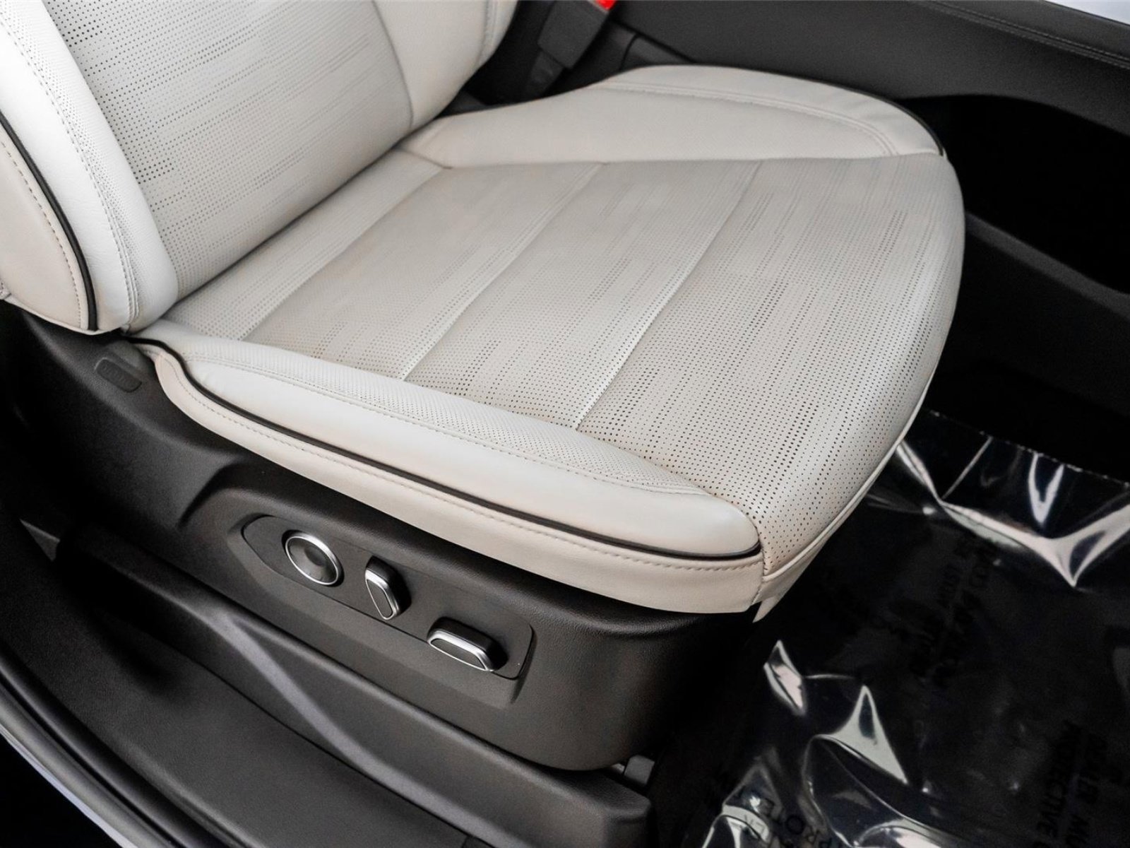 Used 2026 Cadillac Escalade Sport w/ LPO, Floor Liner Package image 49