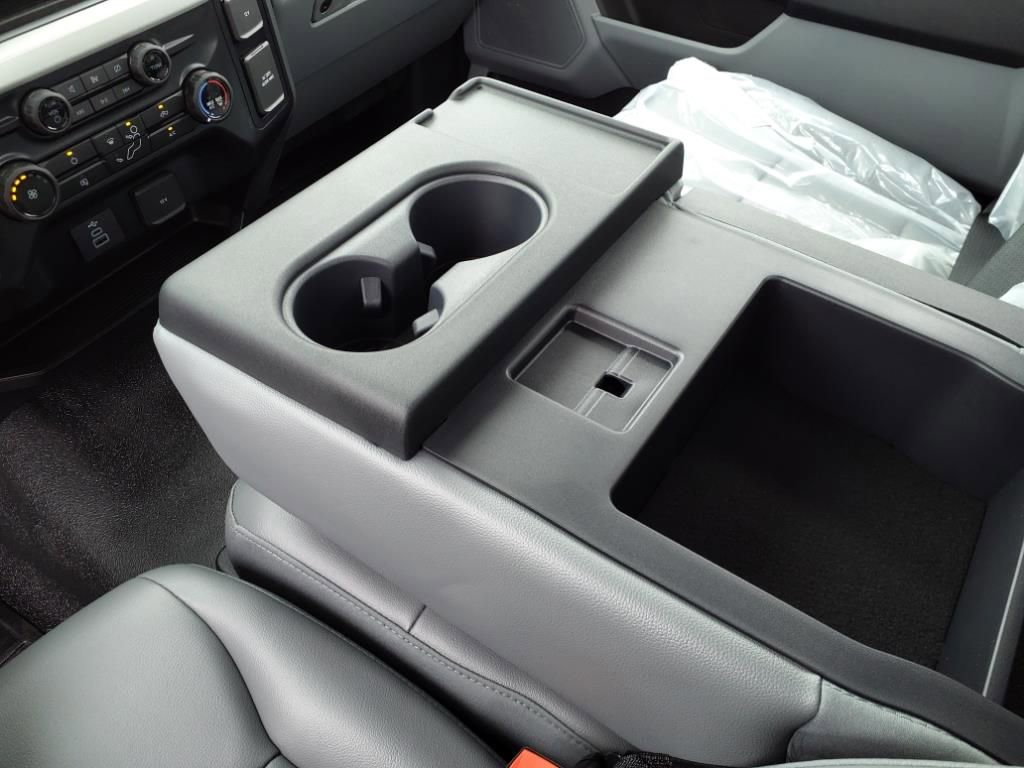 New 2024 Ford F550 4x4 Regular Cab Super Duty image 16