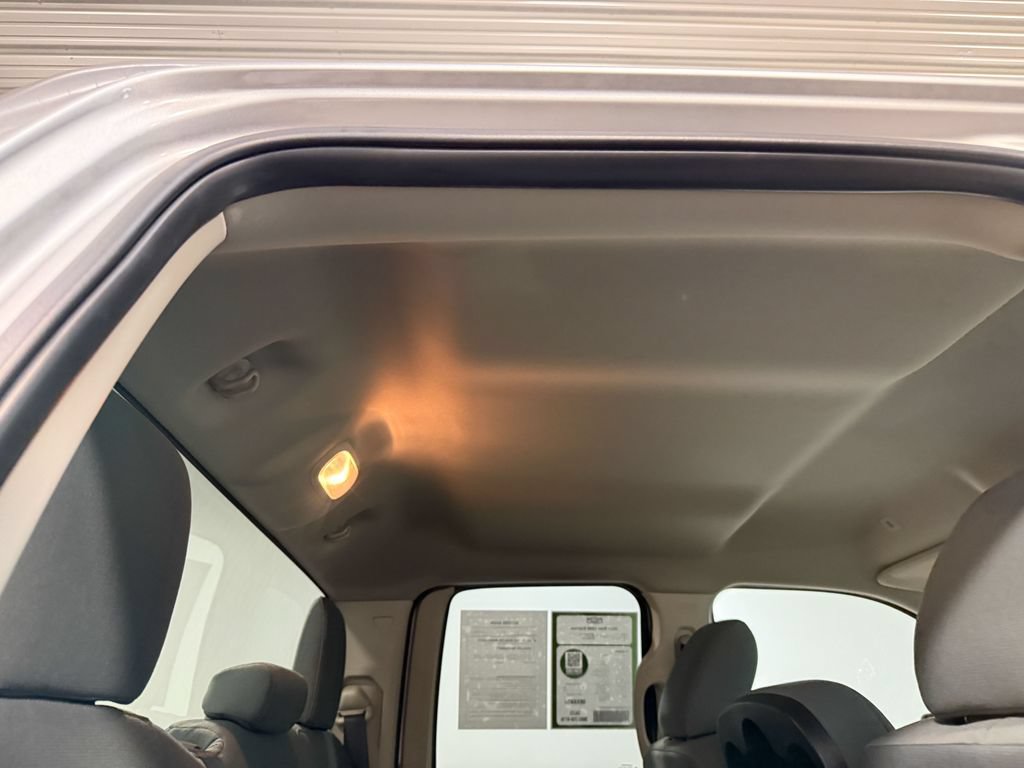 Used 2017 RAM 1500 Express RWD image 16
