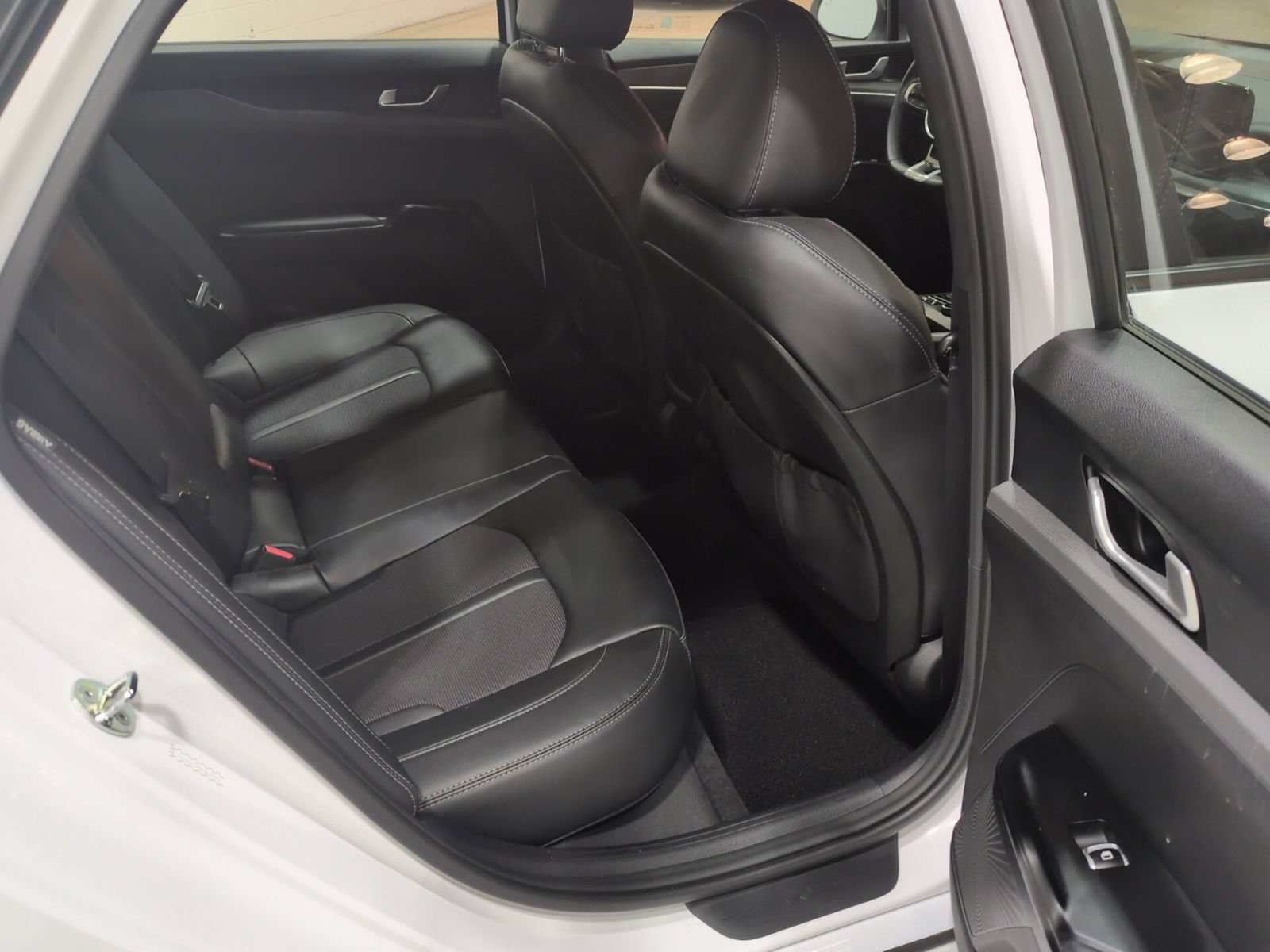 Certified 2024 Kia K5 GT-Line FWD image 11